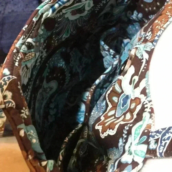 Vera Bradley Brown Floral Quilted Shoulder Bag with Side & 4 Inside Pockets. - Picture 7 of 13